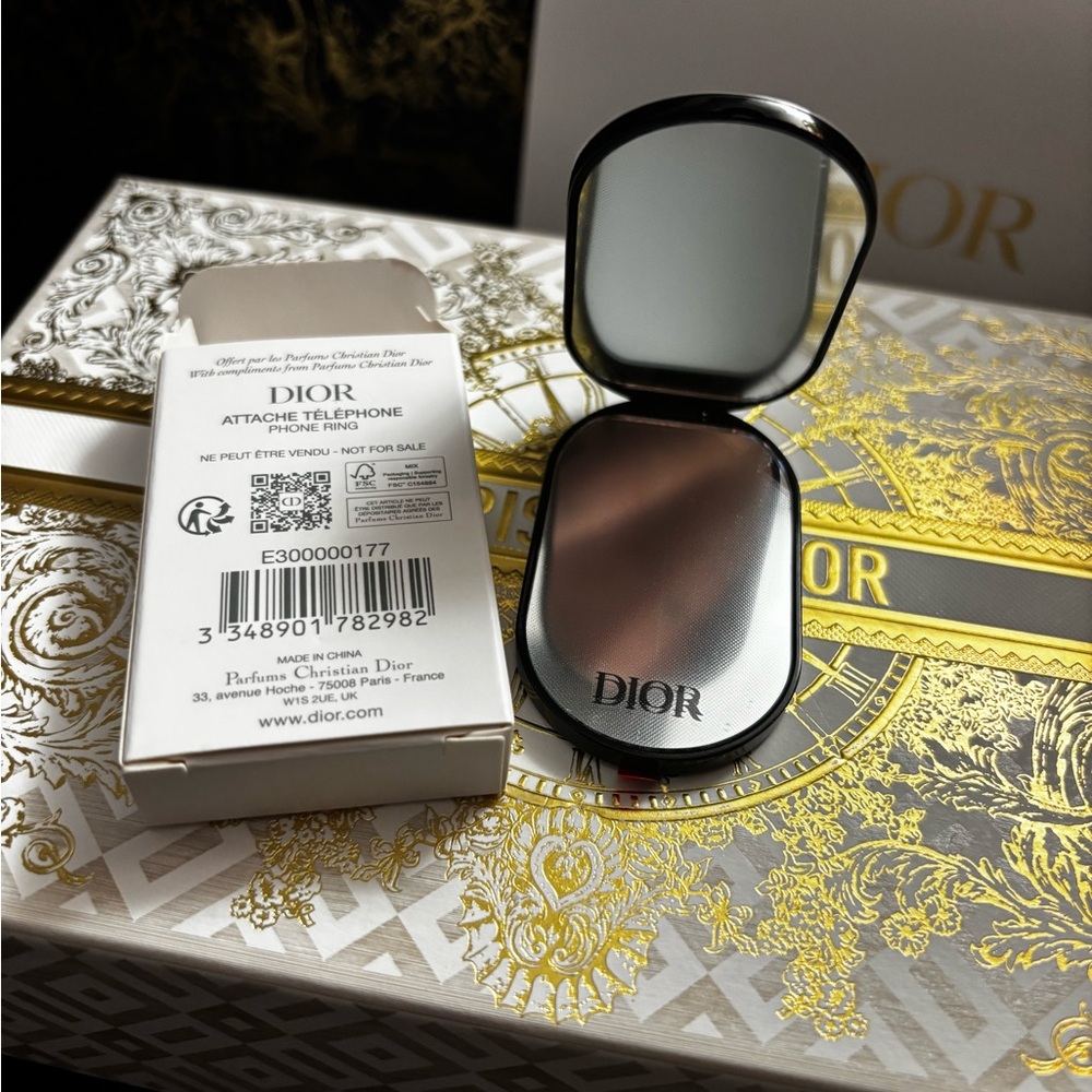 Dior Attache Mirror Phone Ring (GWP) - Picture 4 of 5
